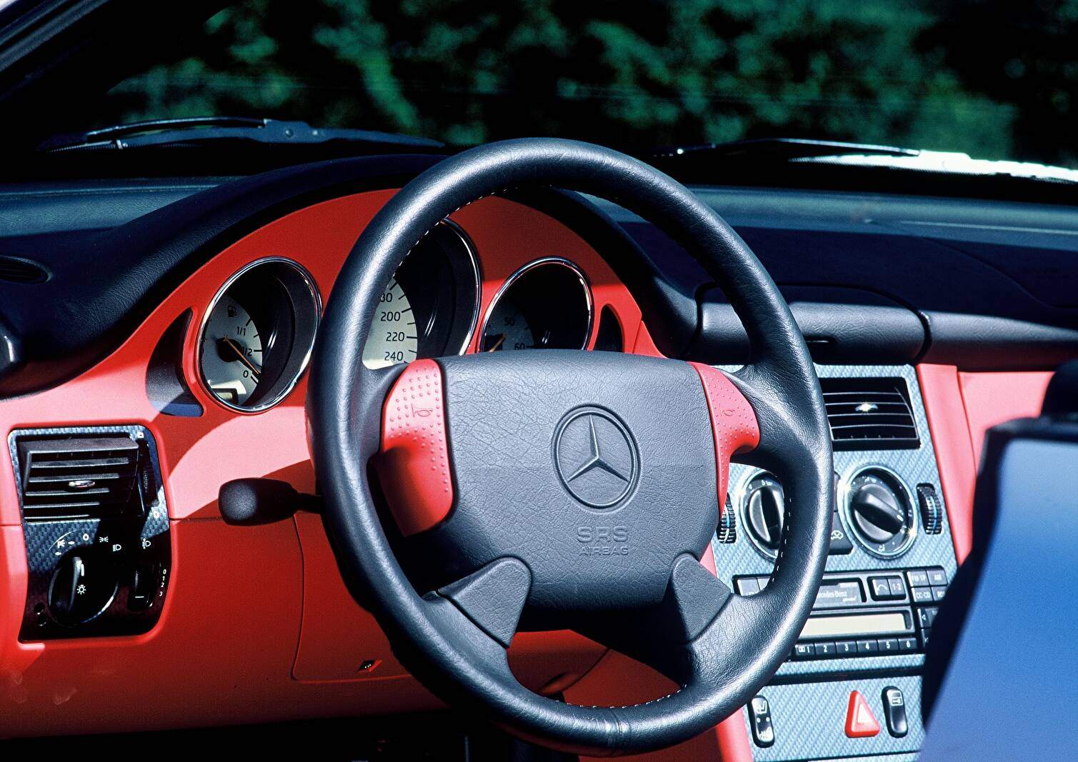 Mercedes-Benz SLK 230 Kompressor (R170) (1996-2000),  ajouté par fox58
