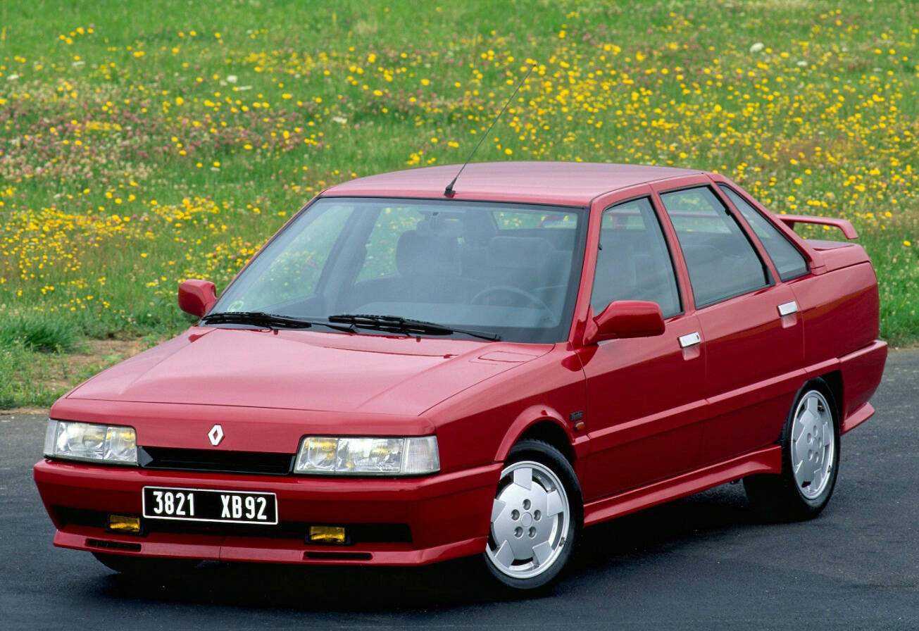 Renault 21 Sedan 2.0 Turbo (1987-1992),  ajouté par fox58