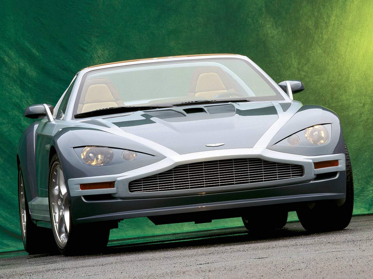 Aston Martin Twenty Twenty (2001),  ajouté par fox58