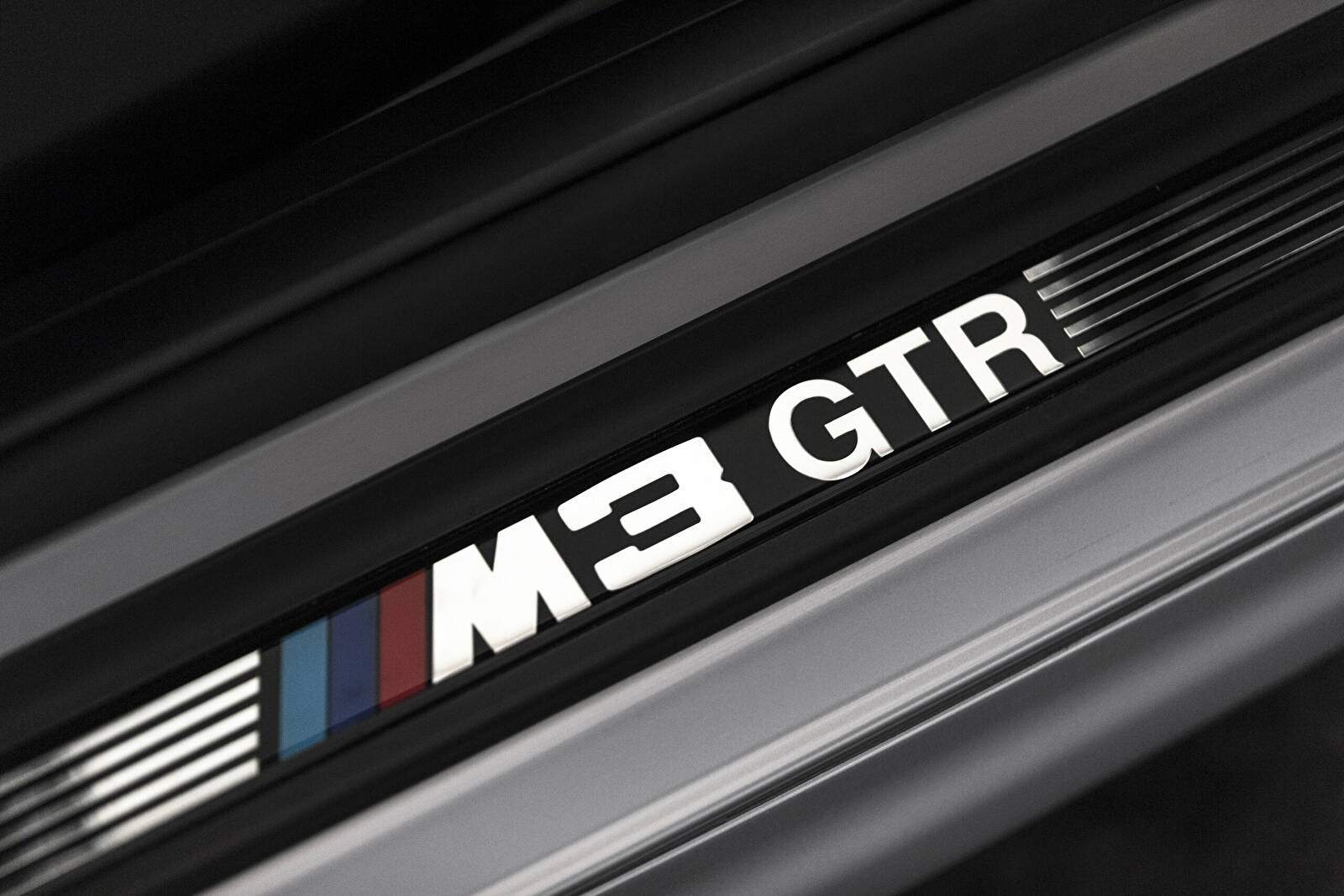 BMW M3 GTR Street Version (E46) (2002),  ajouté par fox58
