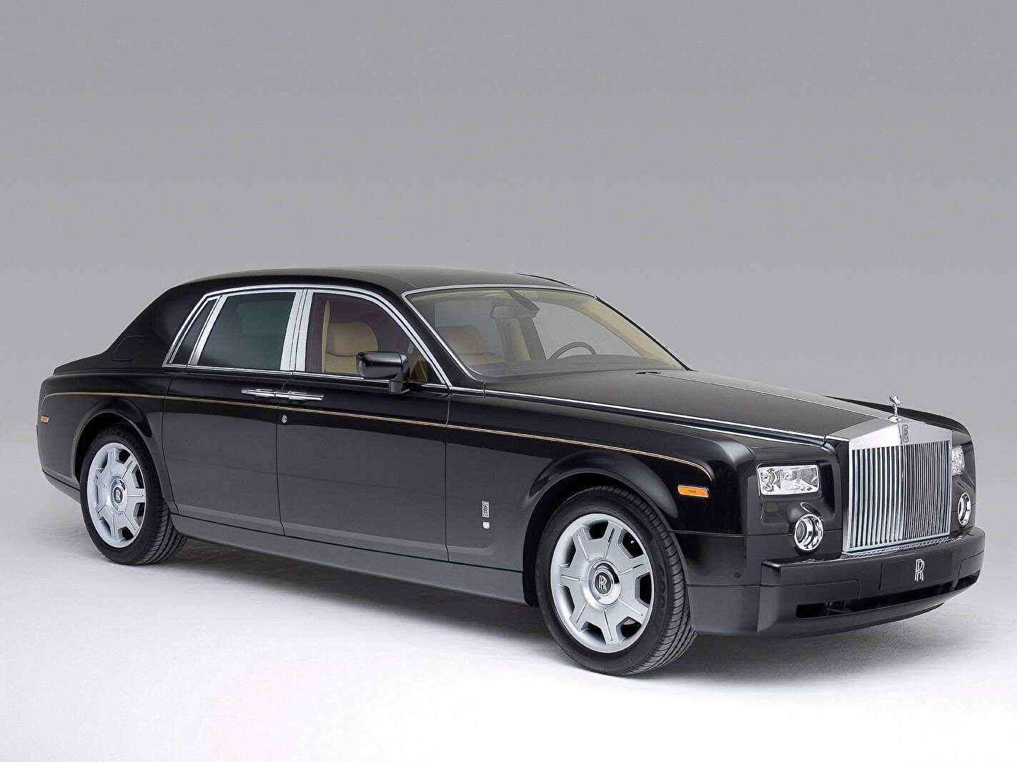 Rolls-Royce Phantom VII « 80 Years Limited Edition » (2005),  ajouté par fox58