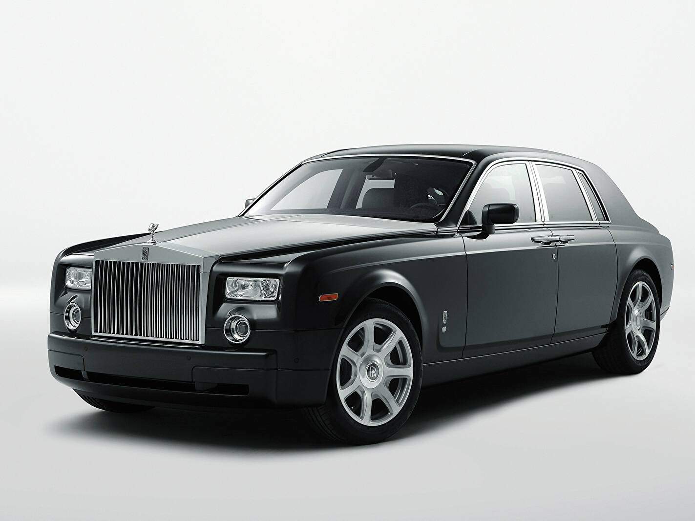 Rolls-Royce Phantom VII « Tungsten » (2007),  ajouté par fox58