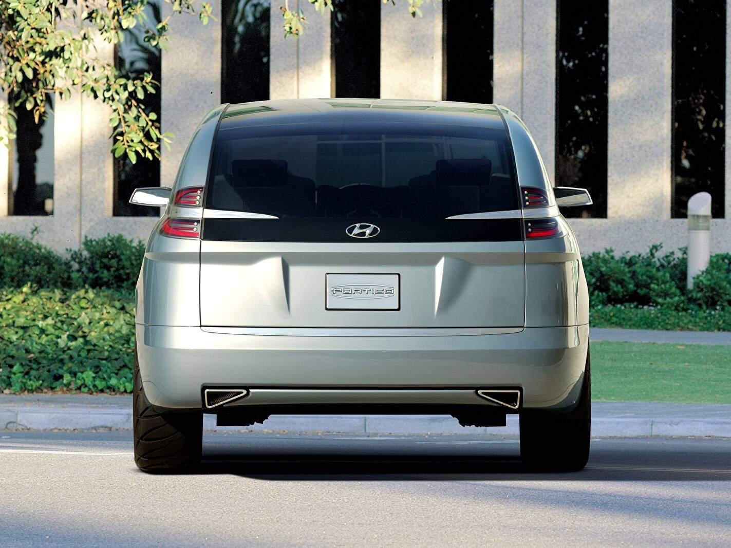 Hyundai Portico Concept (2005),  ajouté par fox58