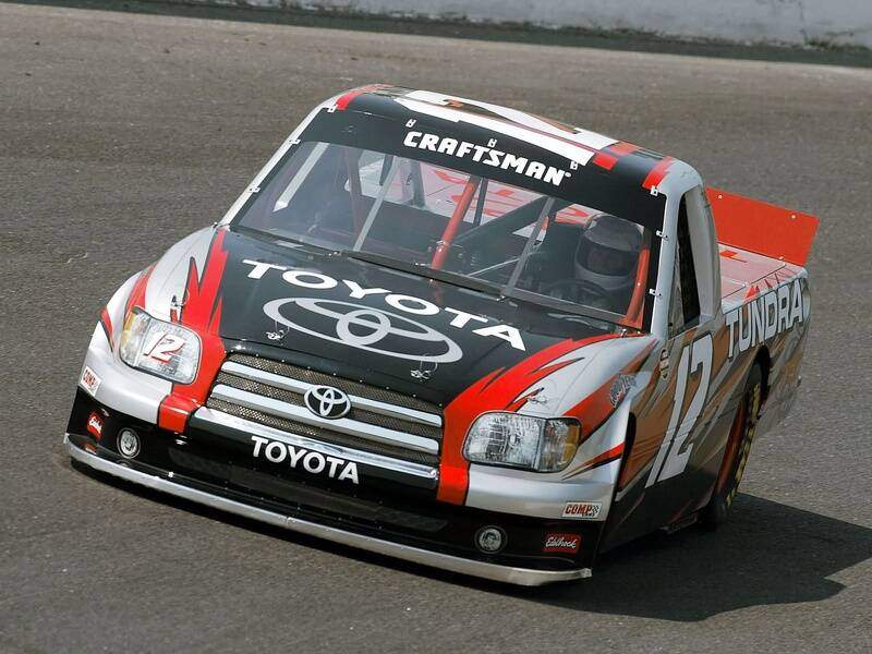 TRD Tundra NASCAR Craftsman Séries Truck (2003-2006),  ajouté par fox58