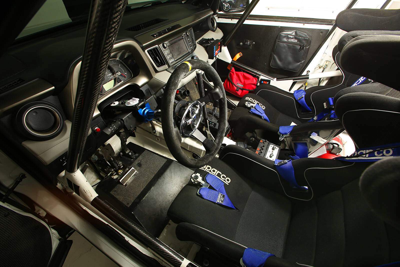 Toyota RAV4 TRD Rally Car (2016),  ajouté par fox58