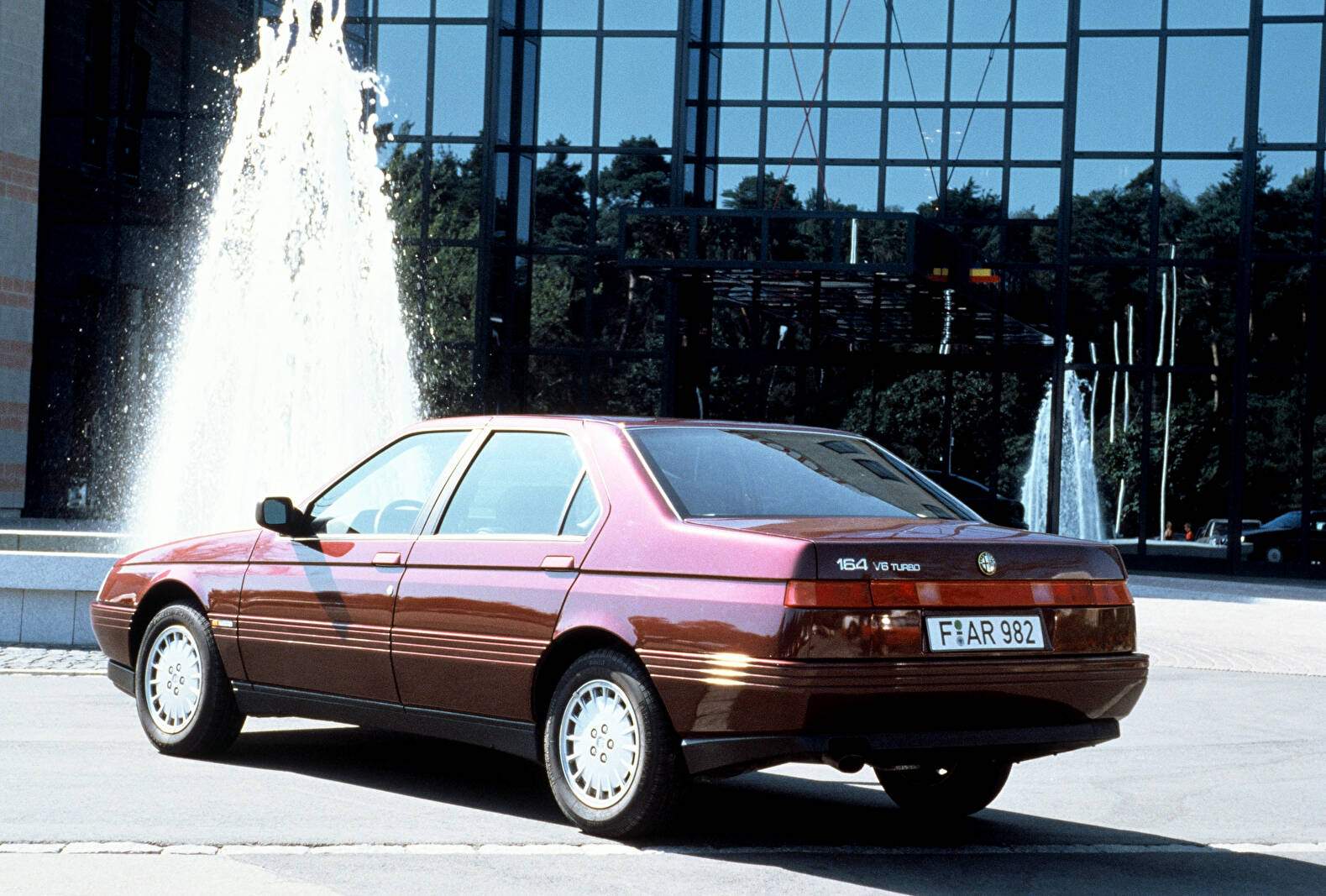 Alfa Romeo 164 2.0 V6 Turbo (1991-1992),  ajouté par fox58