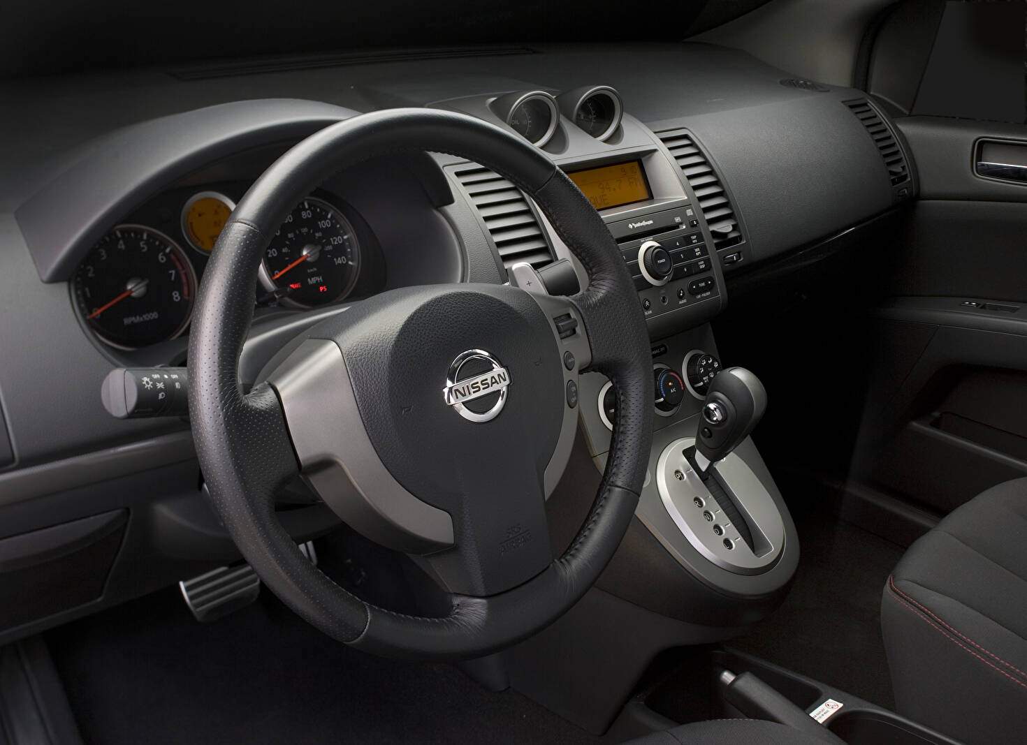 Nissan Sentra VI 2.5 SE-R (B16) (2007-2012),  ajouté par fox58
