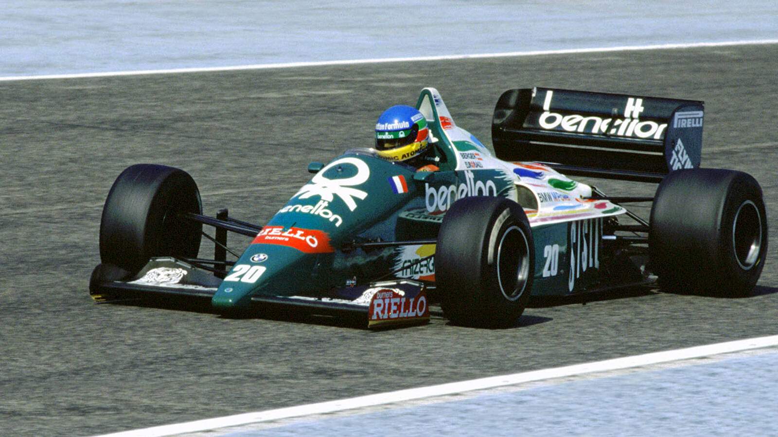 Benetton B186 (1986),  ajouté par fox58