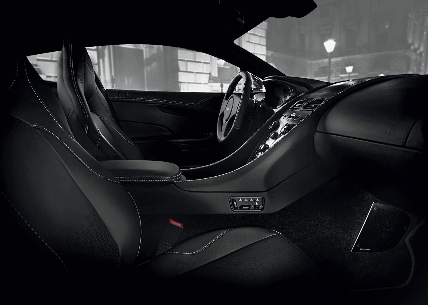 Aston Martin Vanquish II « Carbon Black » (2014-2016),  ajouté par fox58