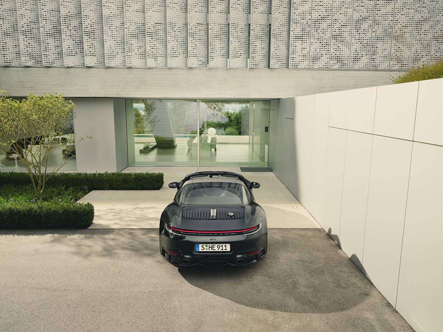 Porsche 911 Targa 4 GTS (992) « Edition 50 Years Porsche Design » (2022),  ajouté par fox58
