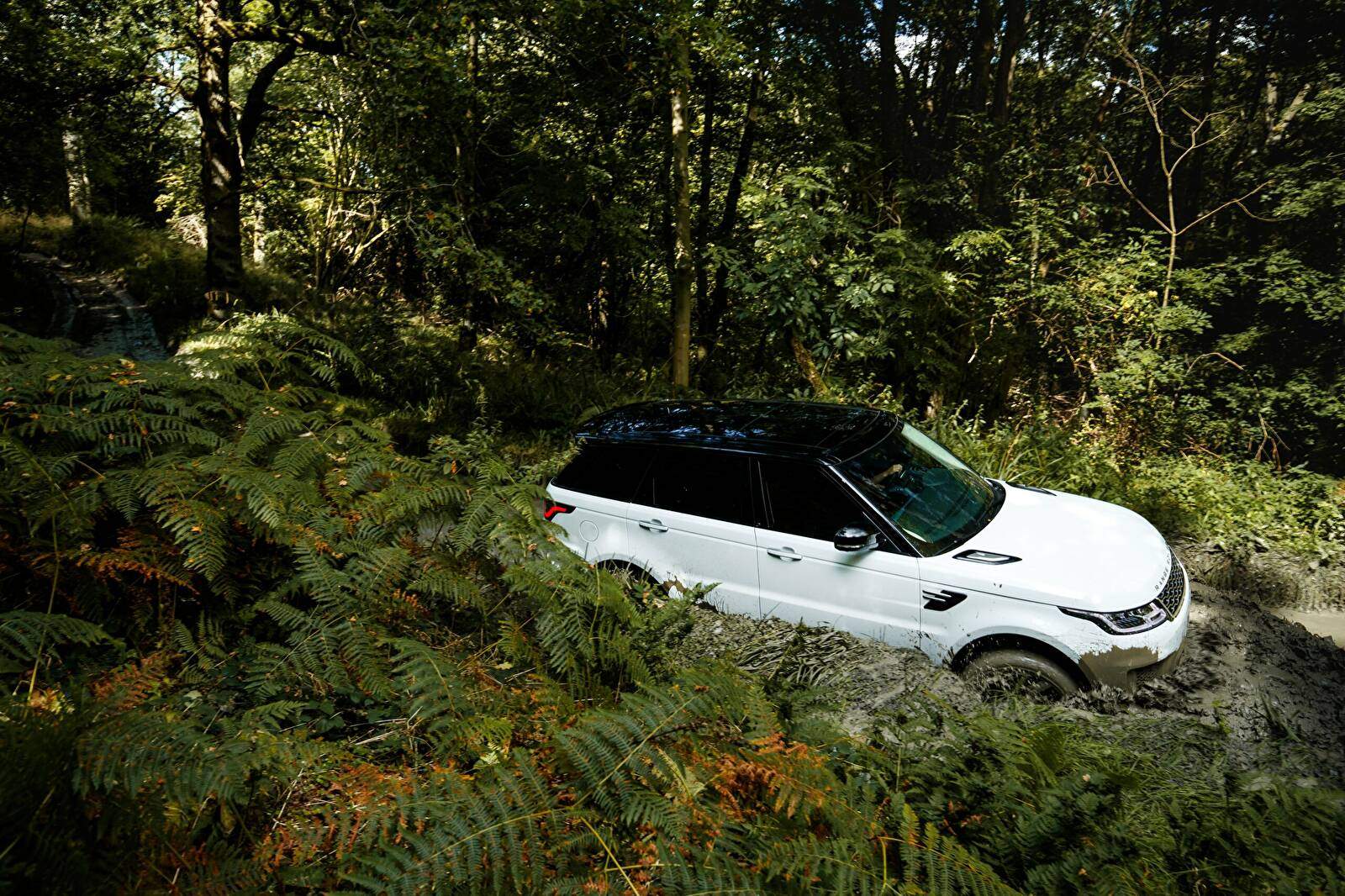 Land Rover Range Rover Sport II P400e (2018-2022),  ajouté par fox58