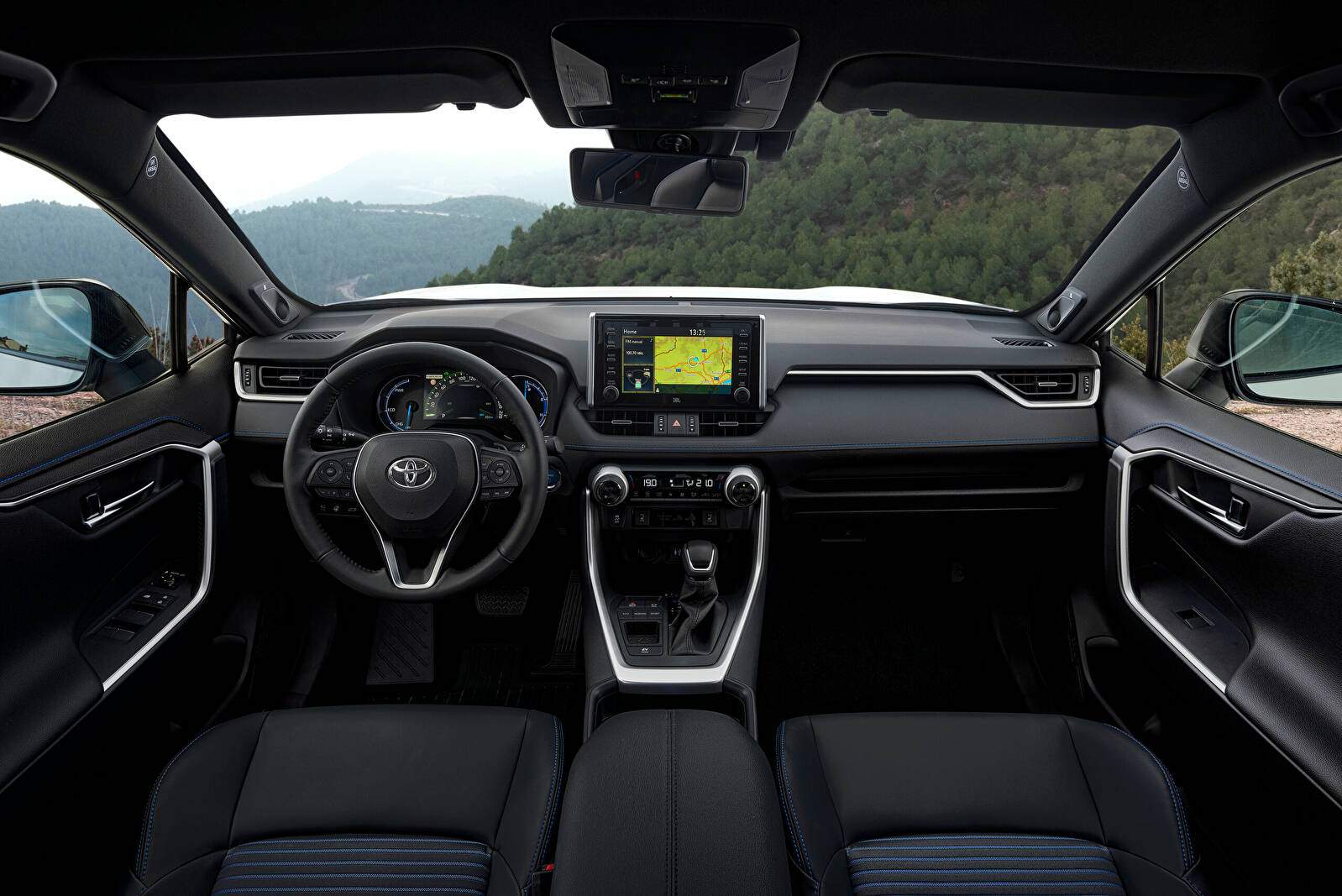 Toyota RAV4 V 2.5 Hybrid (XA50) (2019),  ajouté par fox58