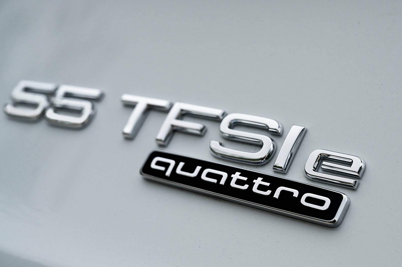 Audi Q5 II 55 TFSI e 365 (FY) (2019),  ajouté par fox58