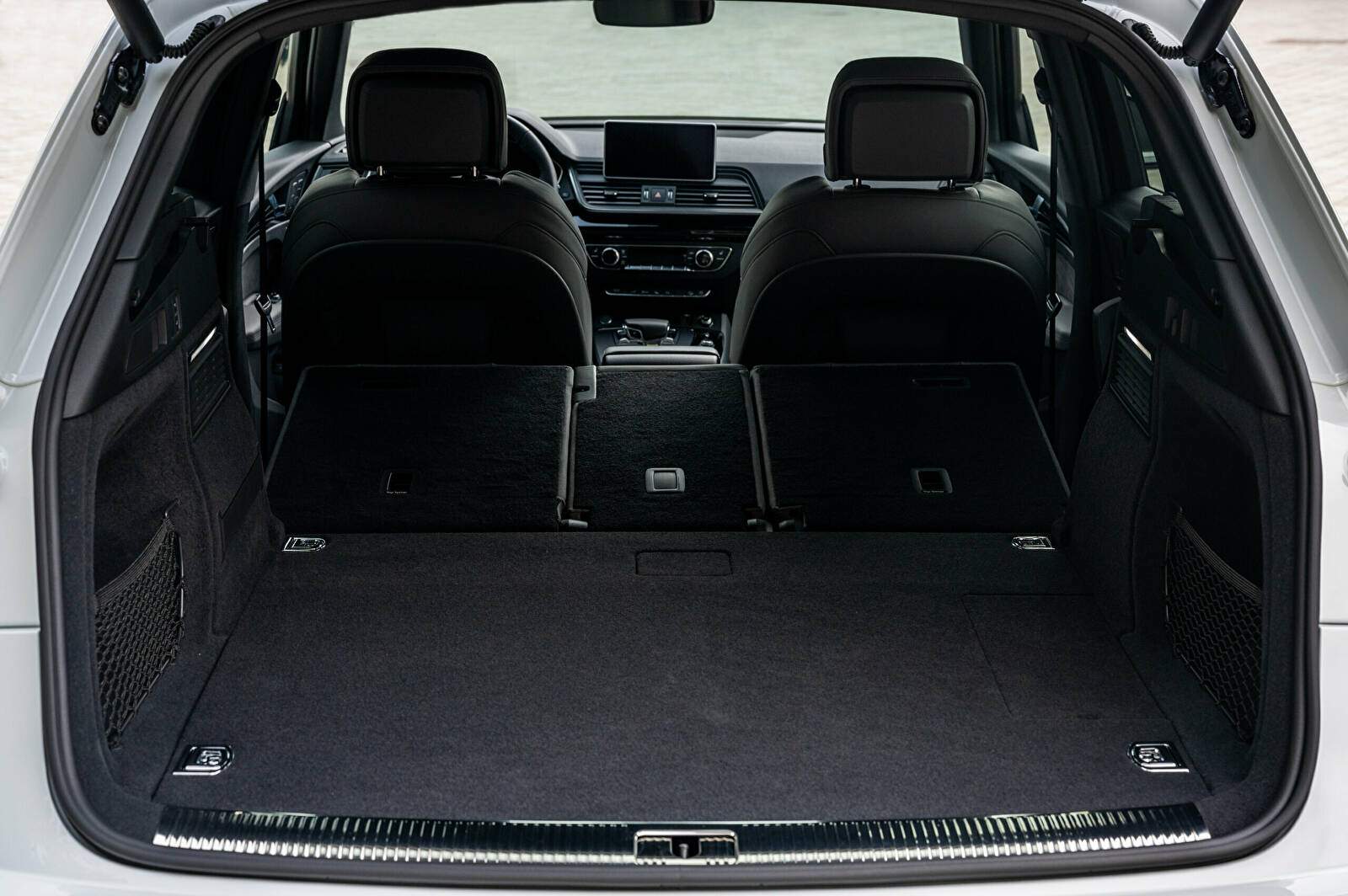 Audi Q5 II 55 TFSI e 365 (FY) (2019),  ajouté par fox58