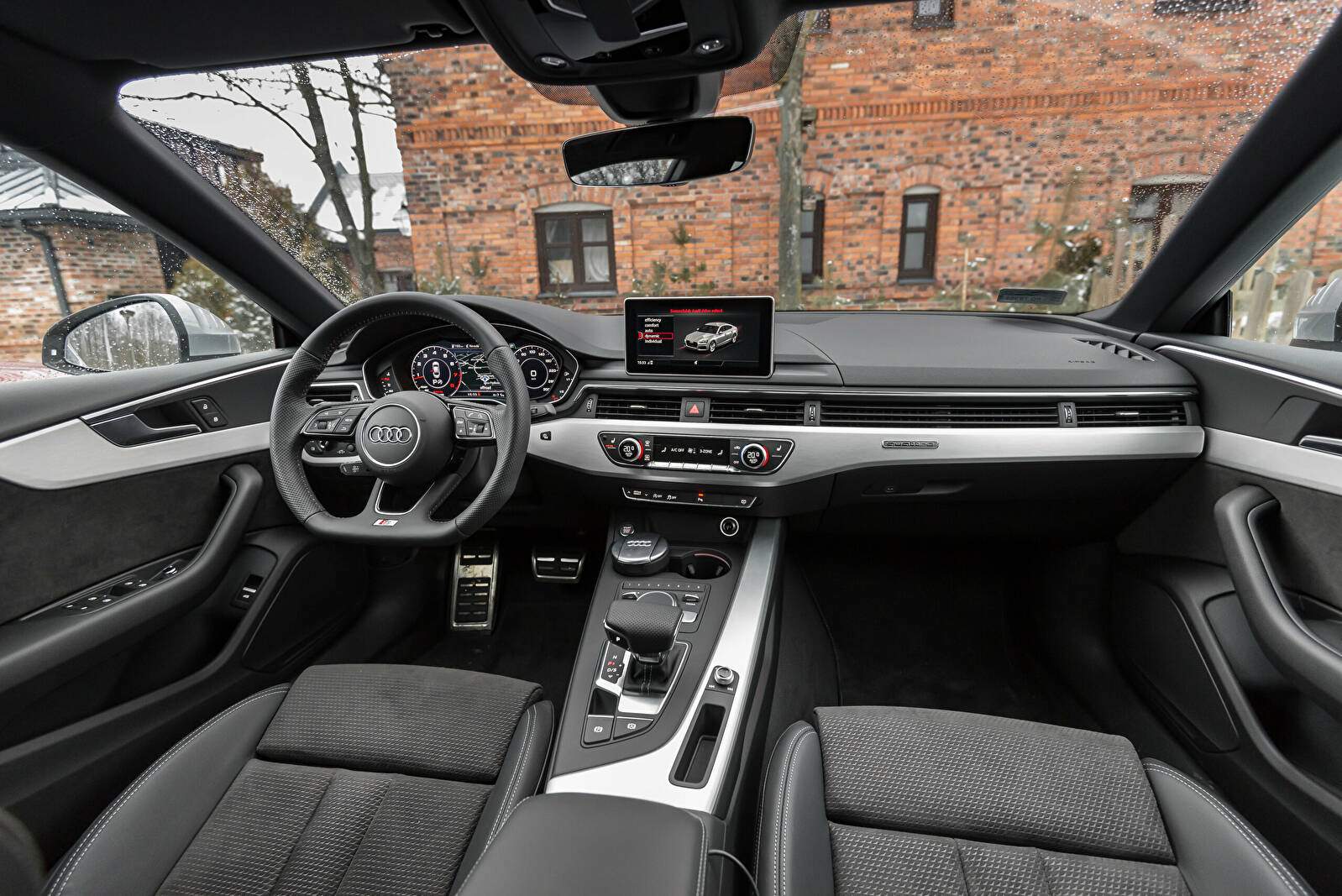 Audi A5 II Sportback 2.0 TFSI 250 (F5) (2016-2018),  ajouté par fox58
