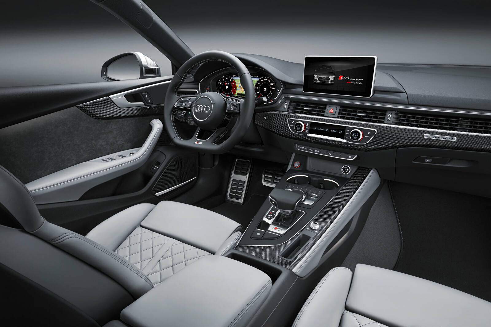 Audi S5 II Sportback (F5) (2016),  ajouté par fox58