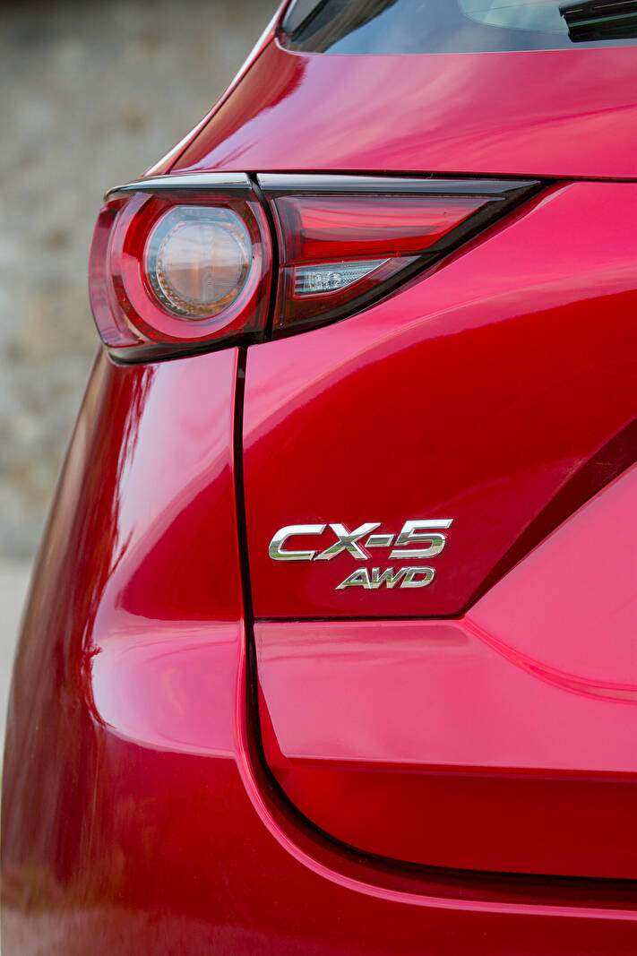 Mazda CX-5 II 2.2 SkyActiv-D 175 AWD (KF) (2017-2018),  ajouté par fox58