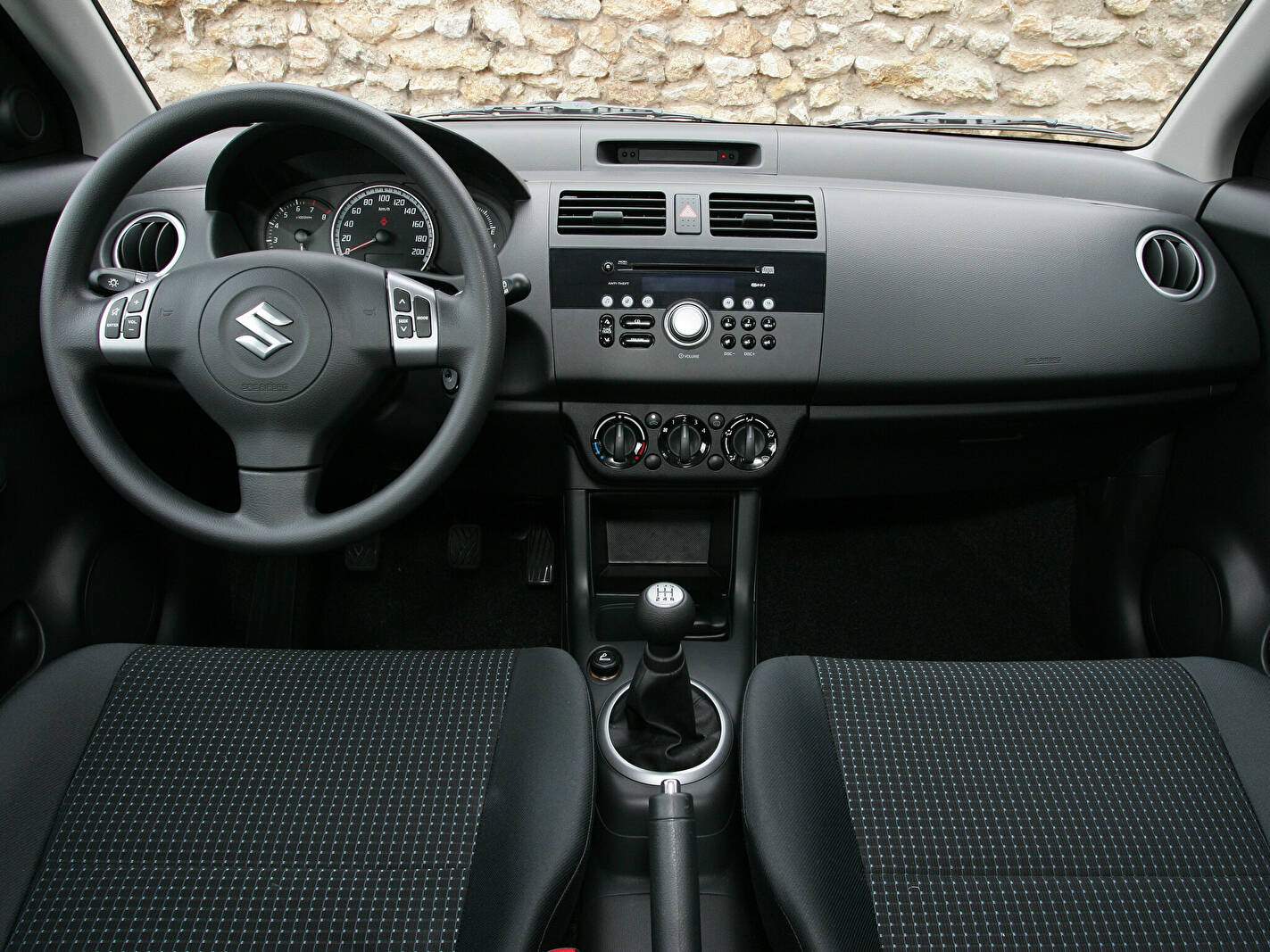 Suzuki Swift III 1.5 (MZ/EZ) (2005-2010),  ajouté par fox58