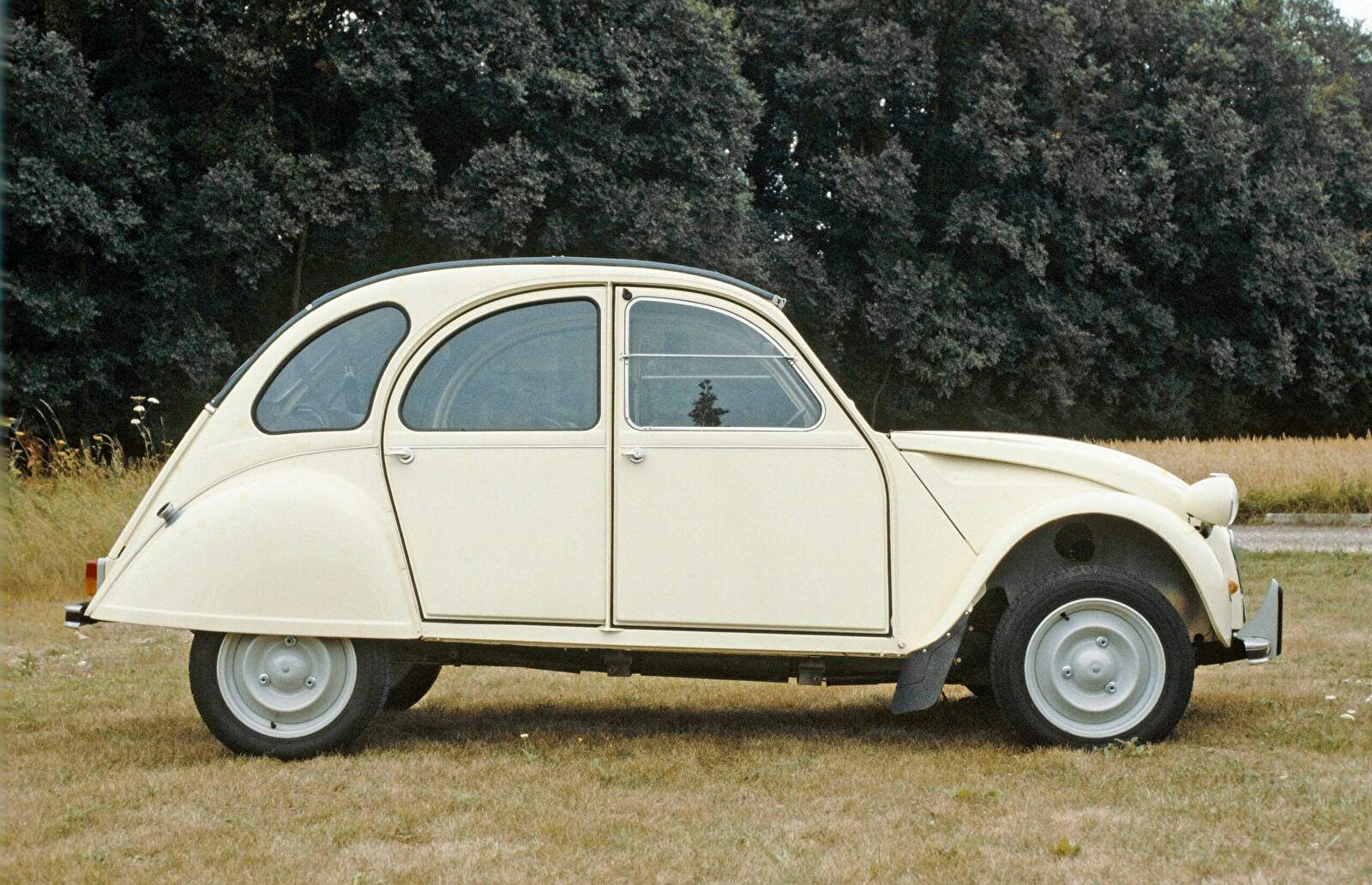 Citroën 2 CV 6 Spécial (1979-1990),  ajouté par fox58