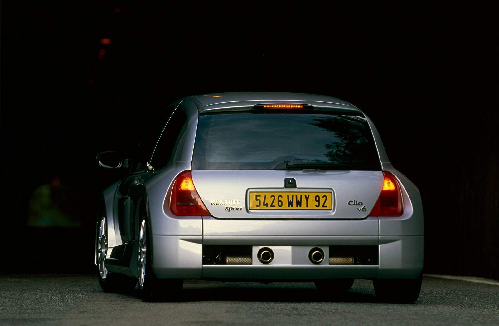 Renault Clio II V6 (2000-2003),  ajouté par fox58