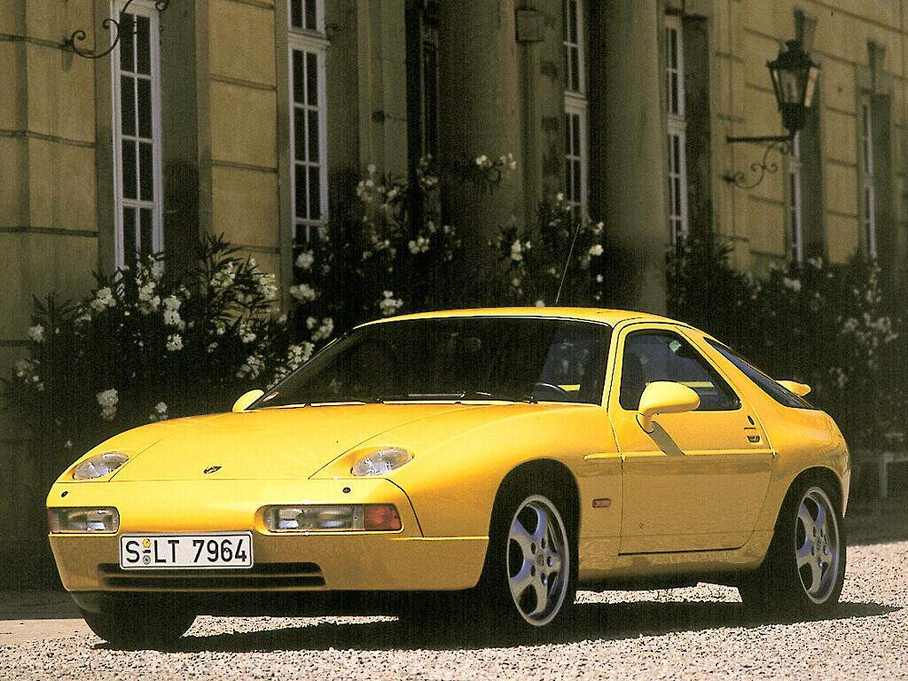 Porsche 928 GTS (1992-1995),  ajouté par fox58