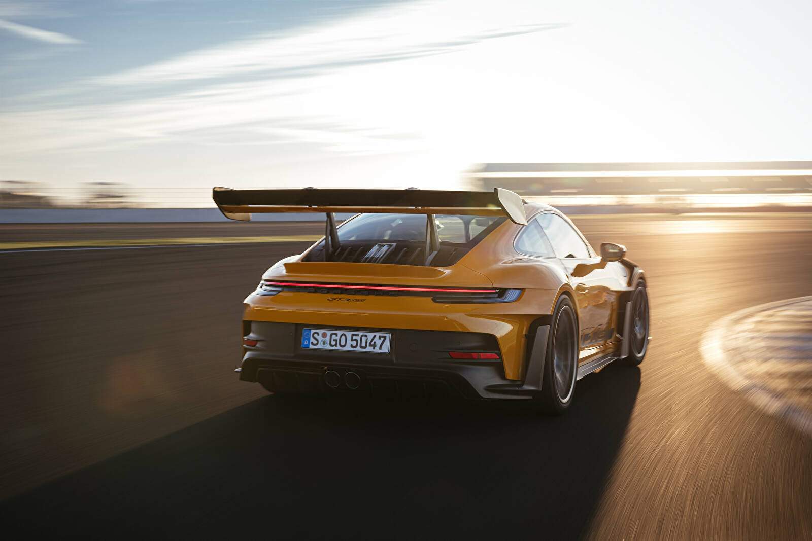 Porsche 911 GT3 RS (992) « Weissach Package » (2022),  ajouté par fox58