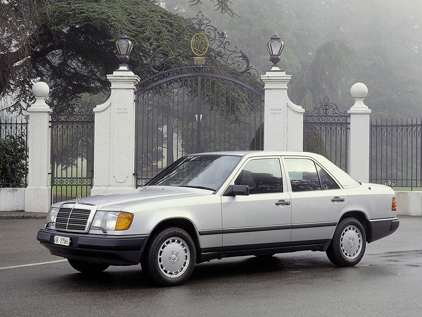 Mercedes-Benz 300 E (W124) (1984-1989),  ajouté par fox58