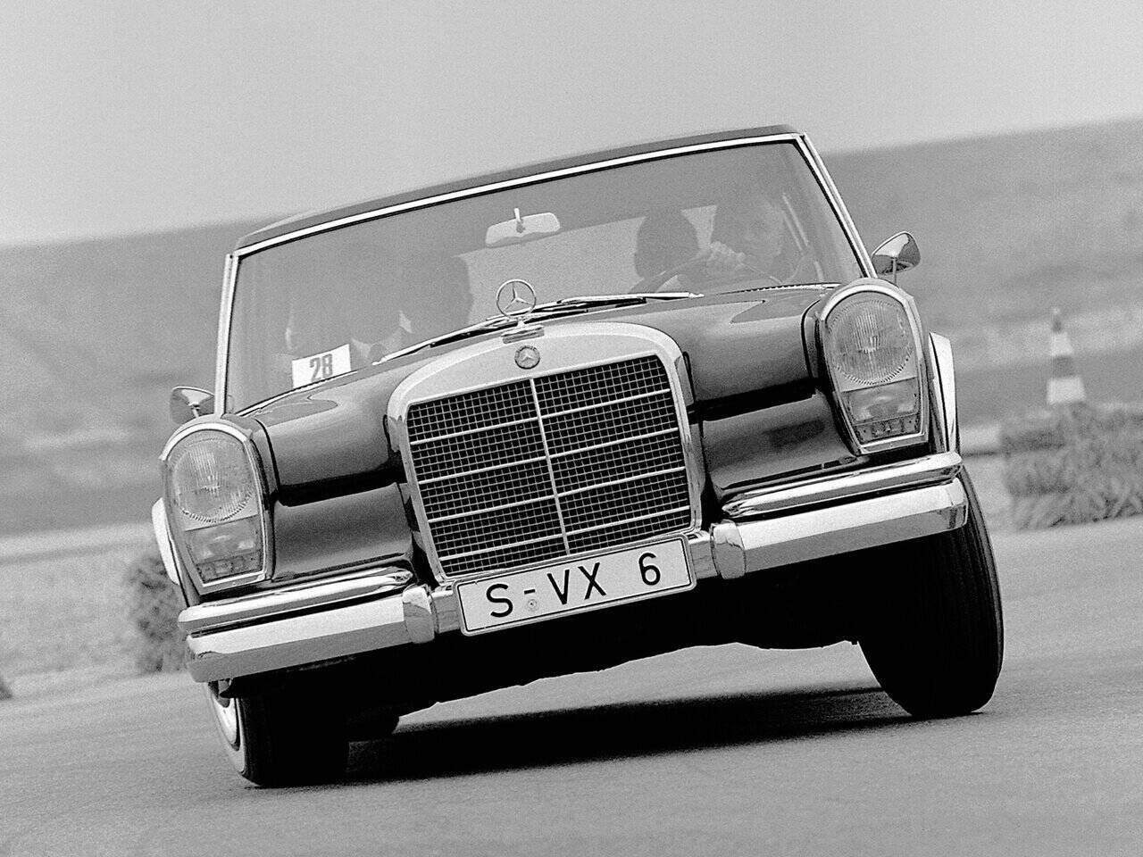 Mercedes-Benz 600 (W100) (1963-1981),  ajouté par fox58