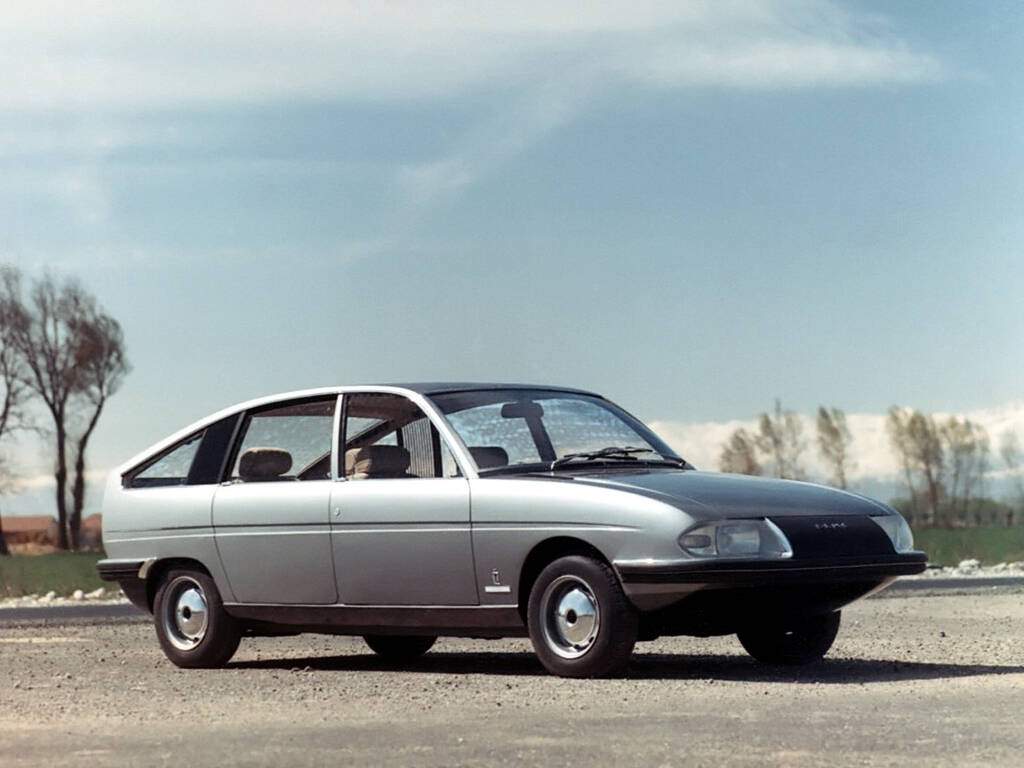 Pininfarina BLMC 1100 (1968),  ajouté par fox58