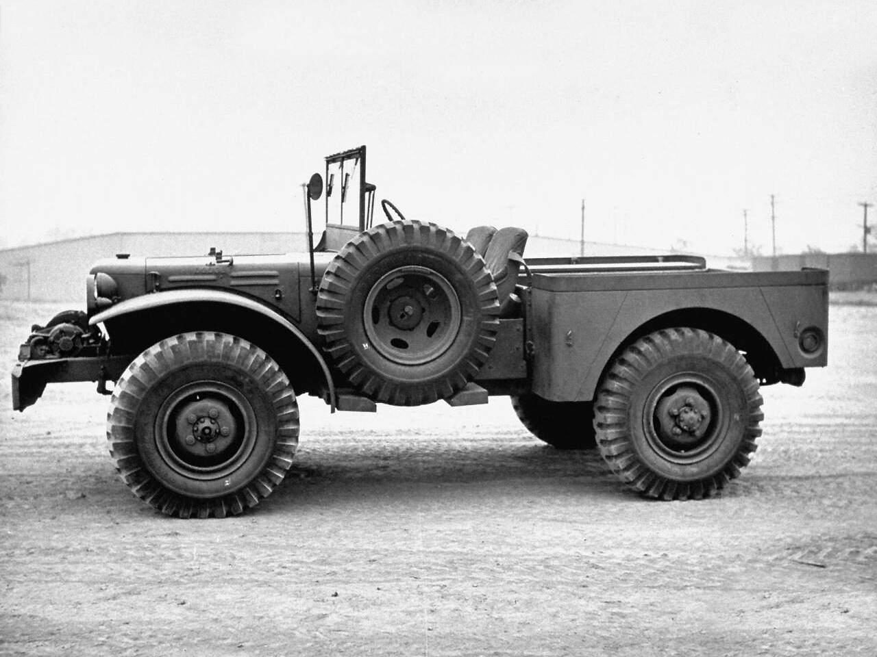 Dodge ¾ ton 4×4 Pilot Truck (1941),  ajouté par fox58