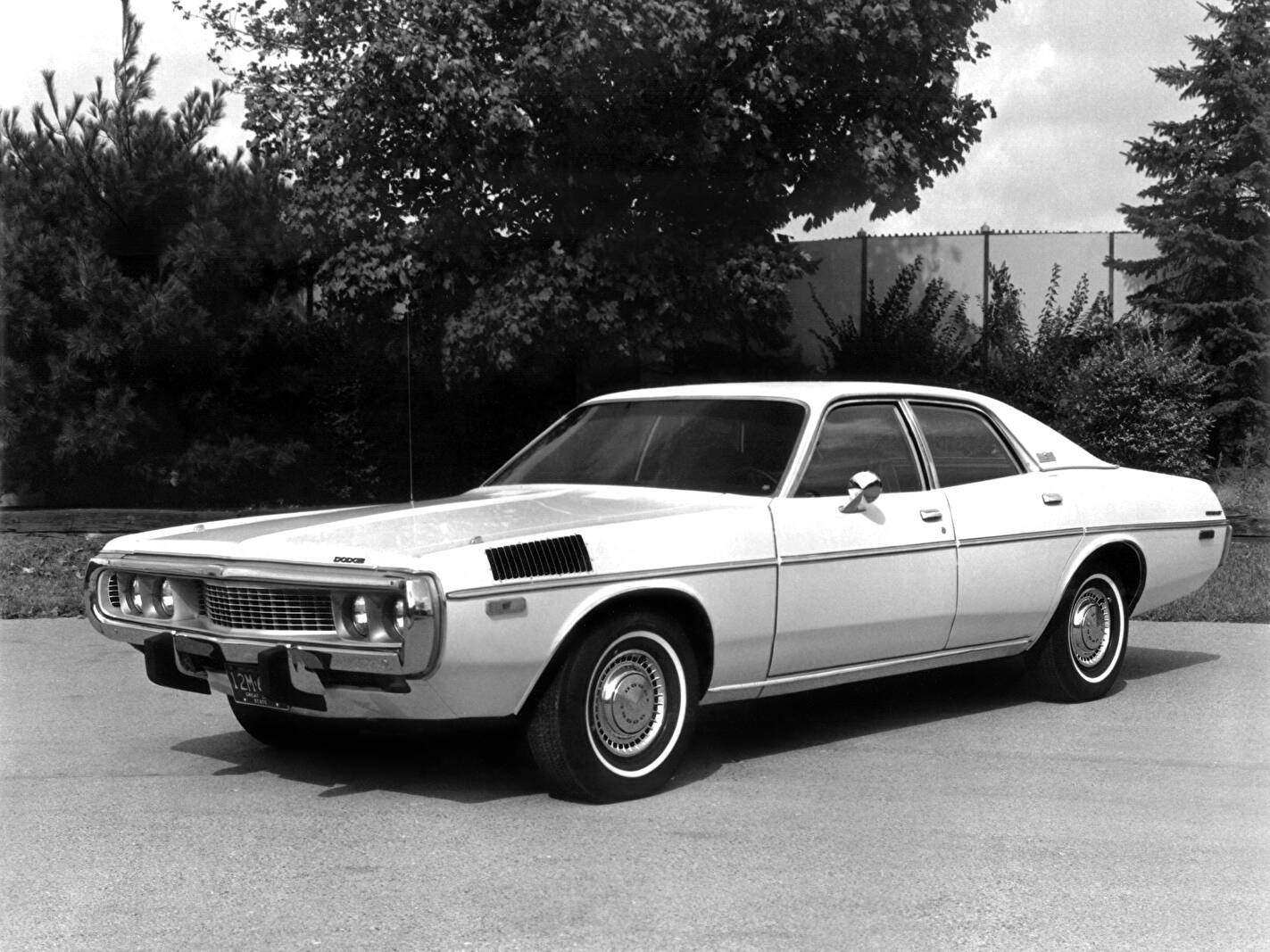 Dodge Coronet Sedan Prototype (1973),  ajouté par fox58