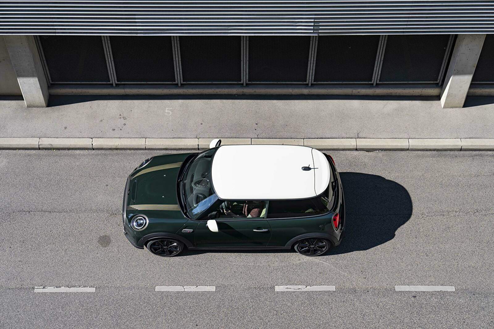 Mini Cooper III S (F56) « Resolute Edition » (2022),  ajouté par fox58