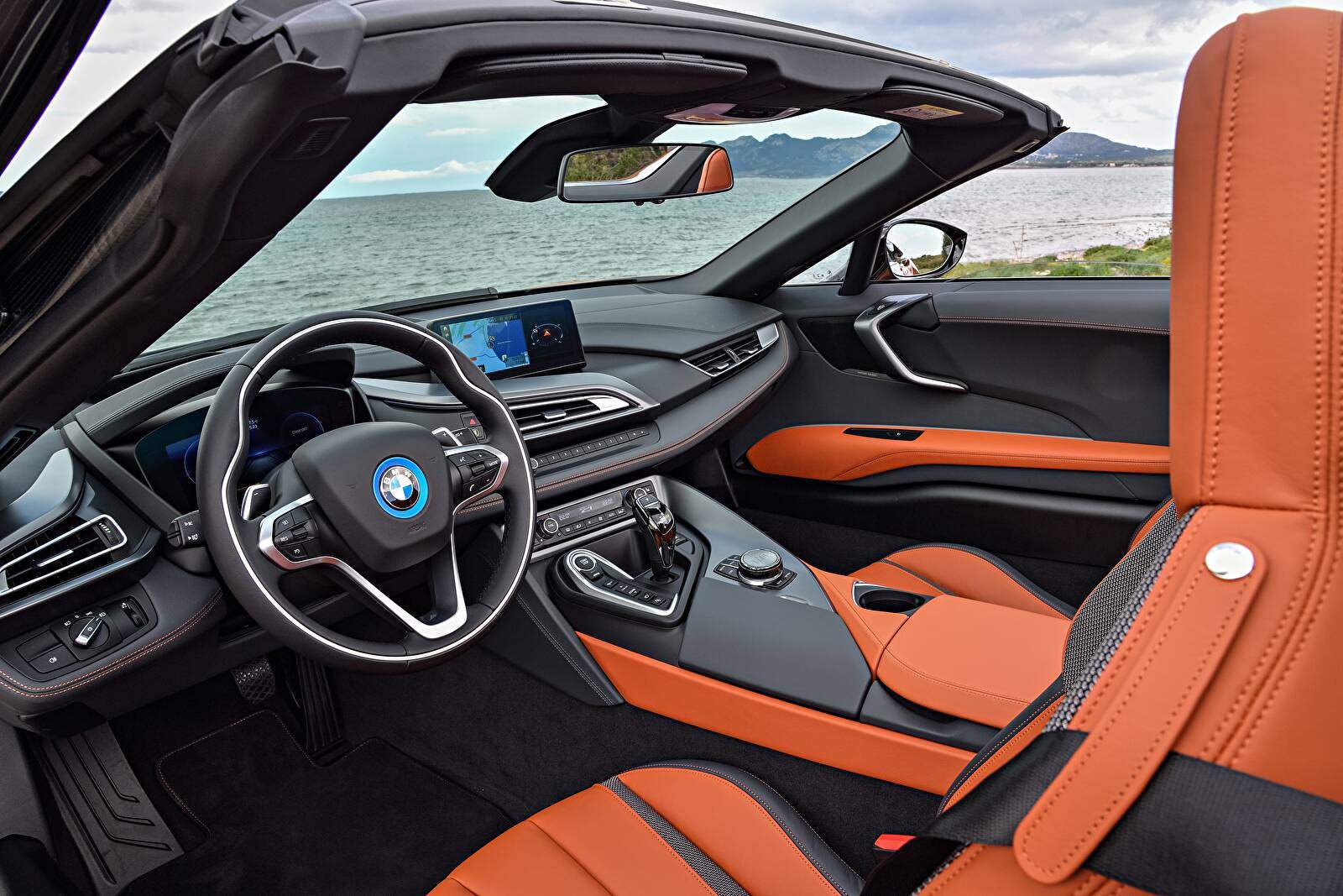 BMW i8 Roadster (I15) (2018-2020),  ajouté par fox58