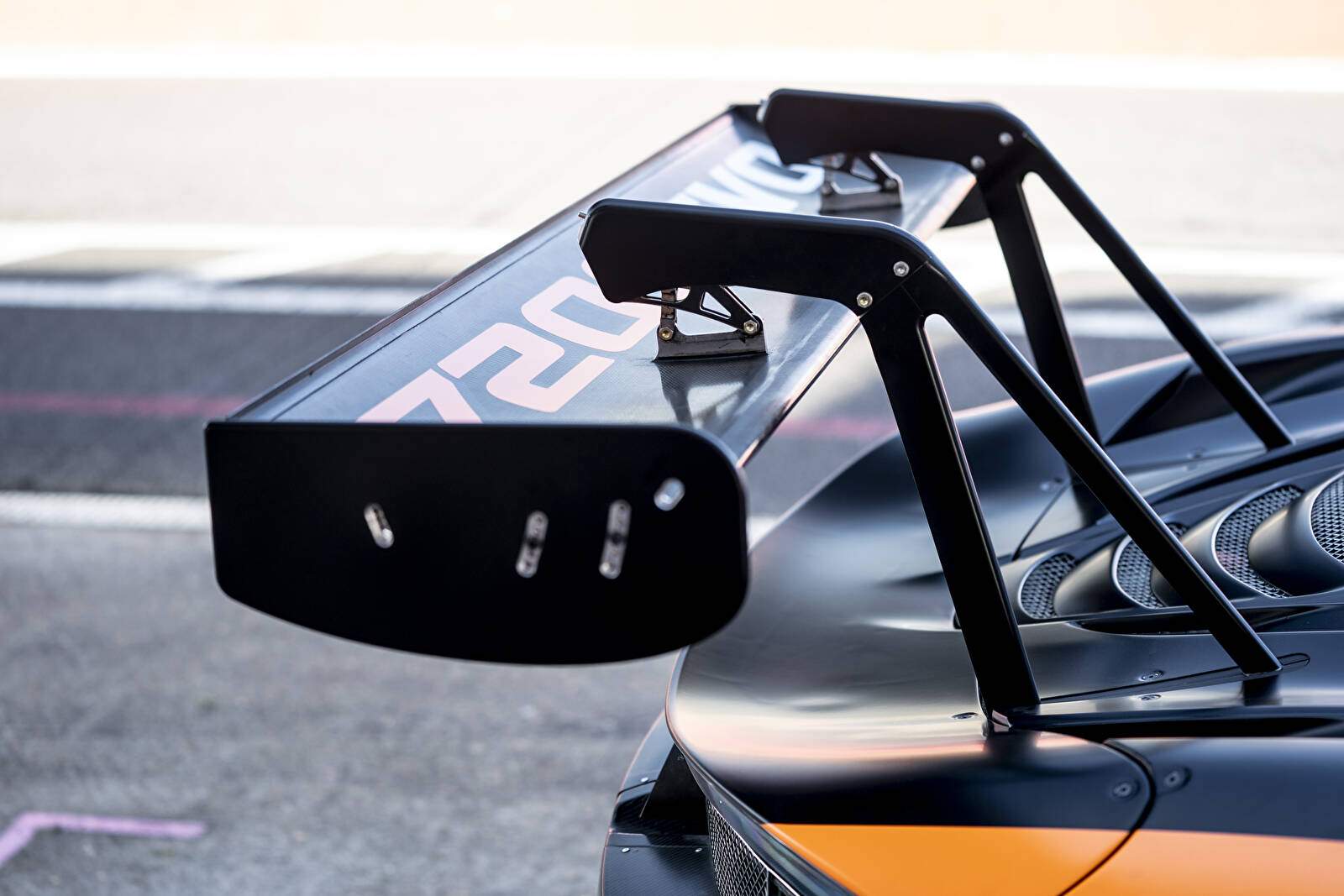 McLaren 720S GT3 EVO (2023),  ajouté par fox58