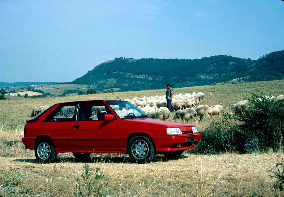 Renault 11 Turbo (1986-1988),  ajouté par fox58