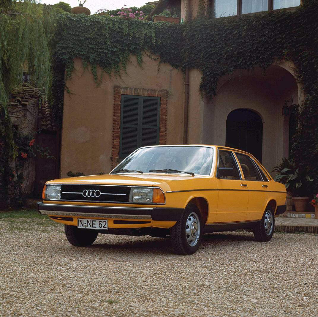 Audi 100 II 2.0 (C2) (1976-1978),  ajouté par fox58