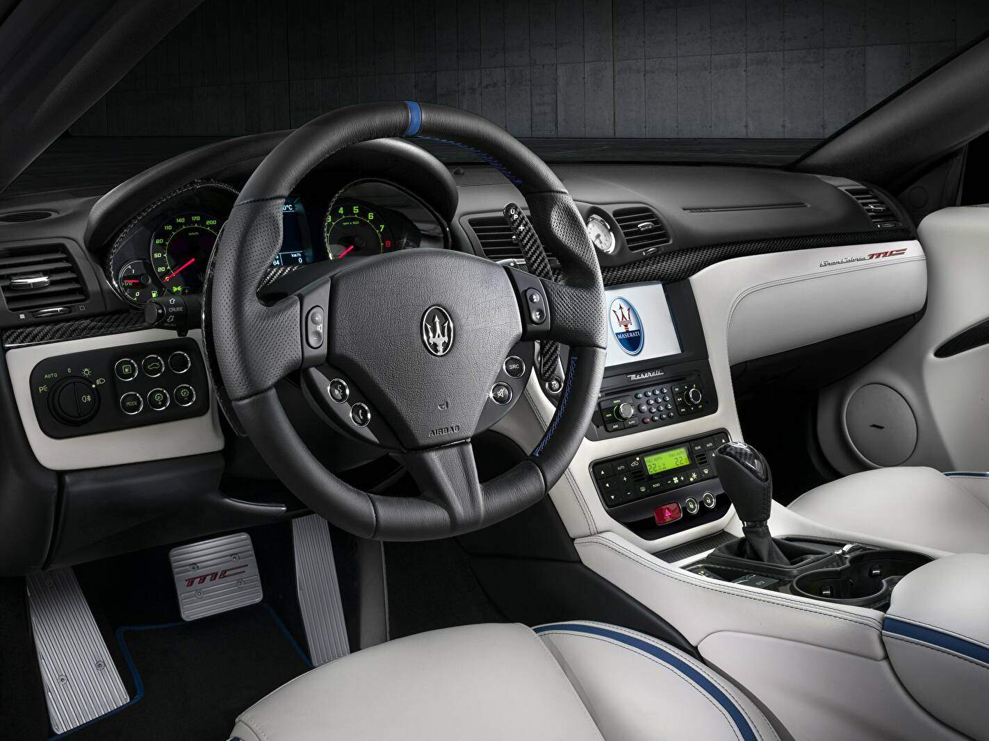 Maserati GranCabrio MC « Centennial » (2014-2015),  ajouté par fox58