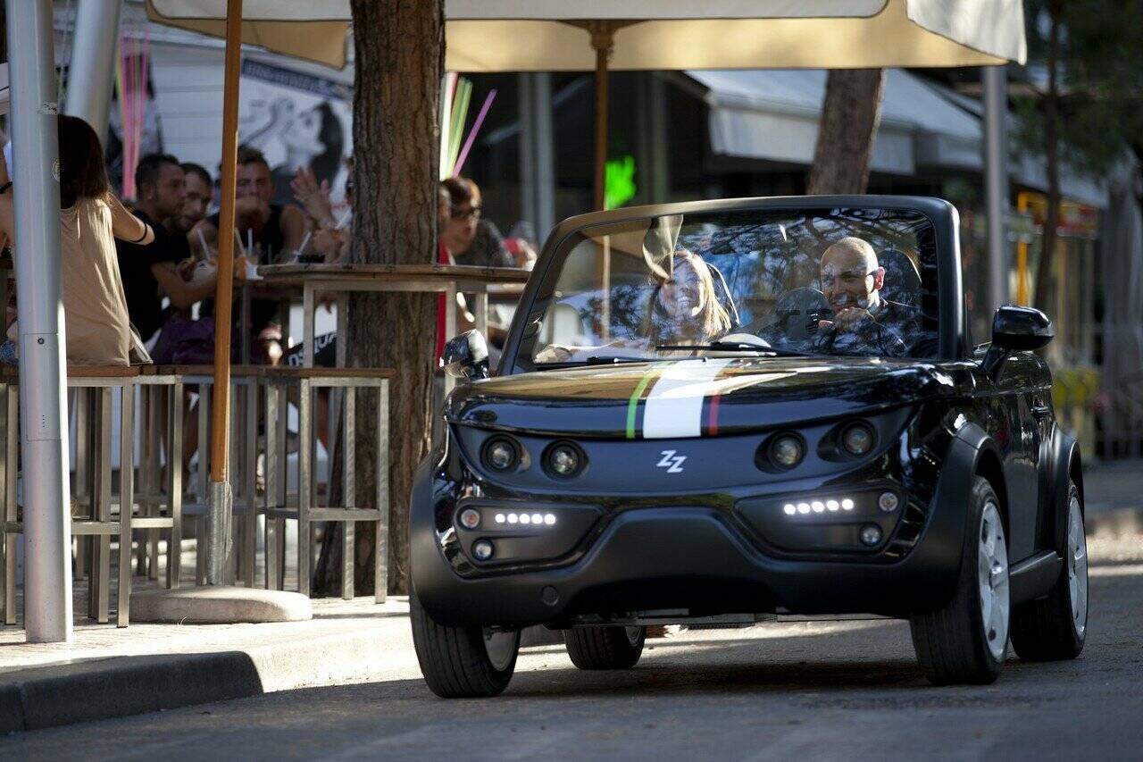 Tazzari Zero Speedster 150 Italia (2011),  ajouté par fox58
