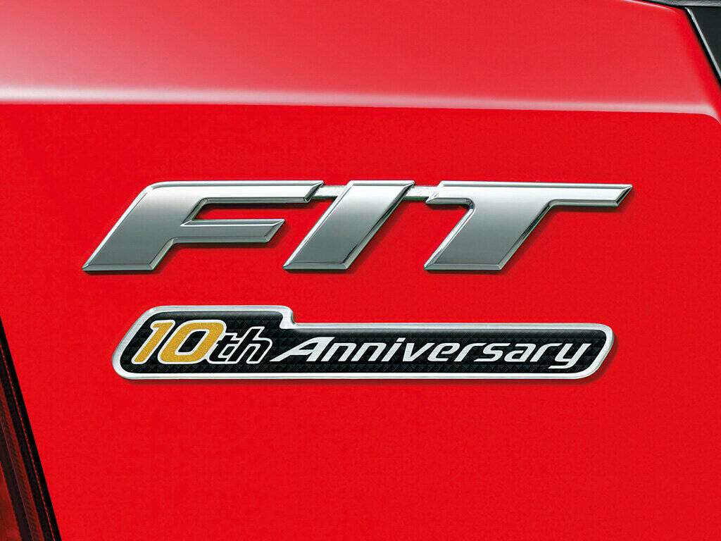 Honda Fit II 1.5 i-VTEC 120 « 10th Anniversary » (2011-2012),  ajouté par fox58