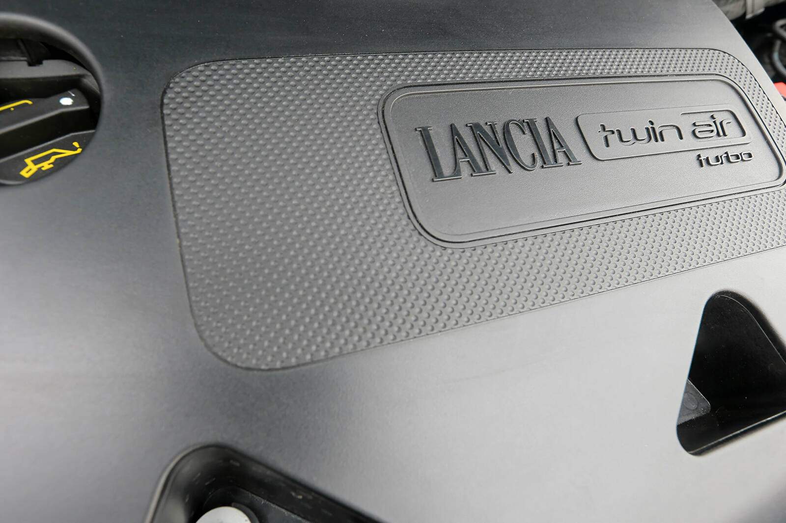Lancia Ypsilon II 0.9 TwinAir 85 « 30th Anniversary » (2015),  ajouté par fox58