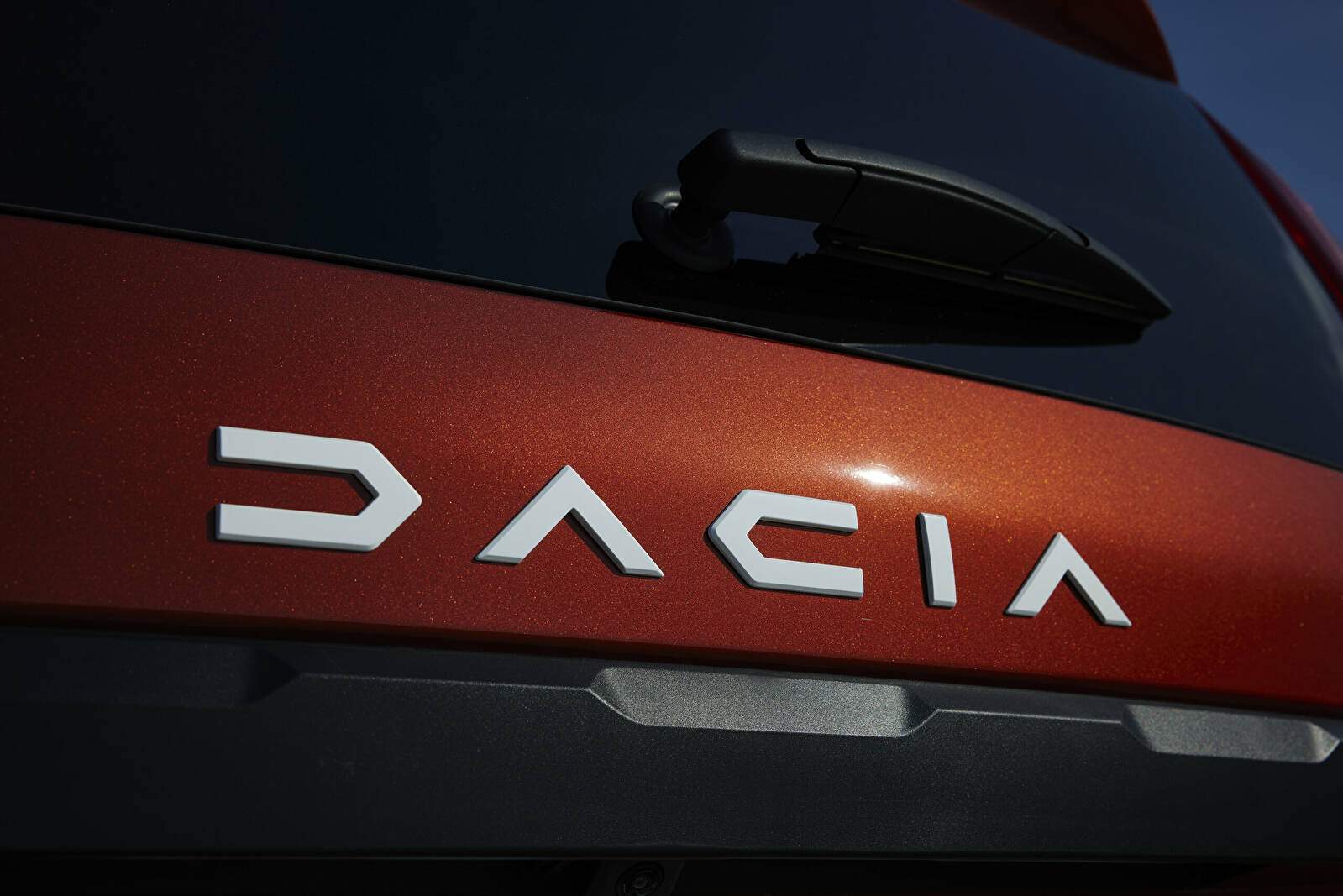 Dacia Jogger 1.6 E-Tech 140 Hybrid (2023),  ajouté par fox58