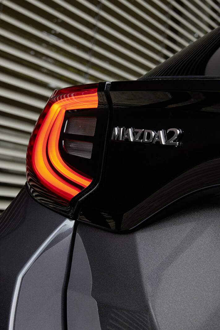 Mazda 2 IV 1.5 Hybrid VVT-i (XP21) (2022),  ajouté par fox58