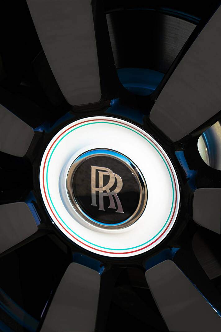 Rolls-Royce Cullinan « 50th » (2021),  ajouté par fox58