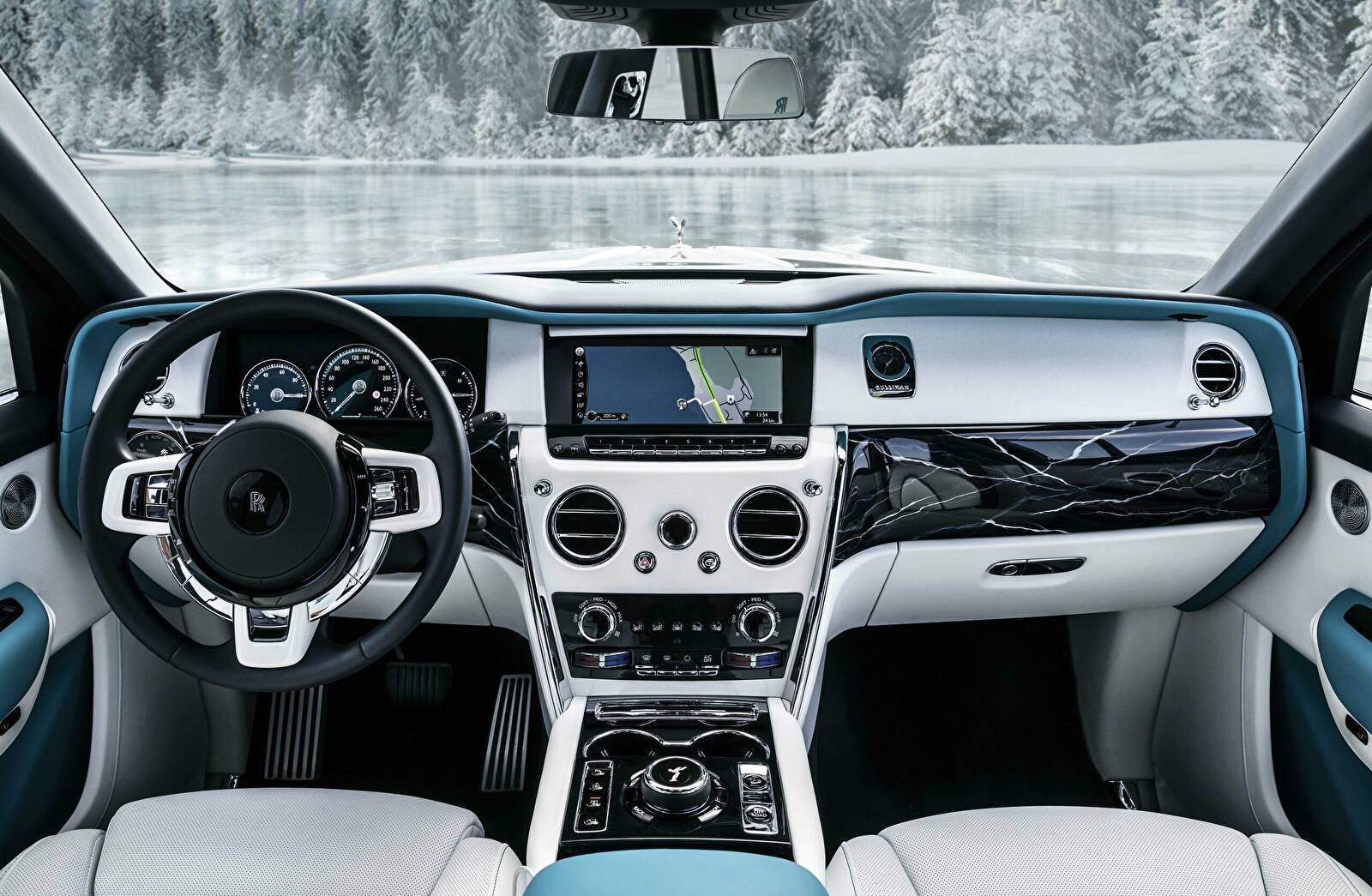 Rolls-Royce Cullinan « Frozen Lakes » (2023),  ajouté par fox58