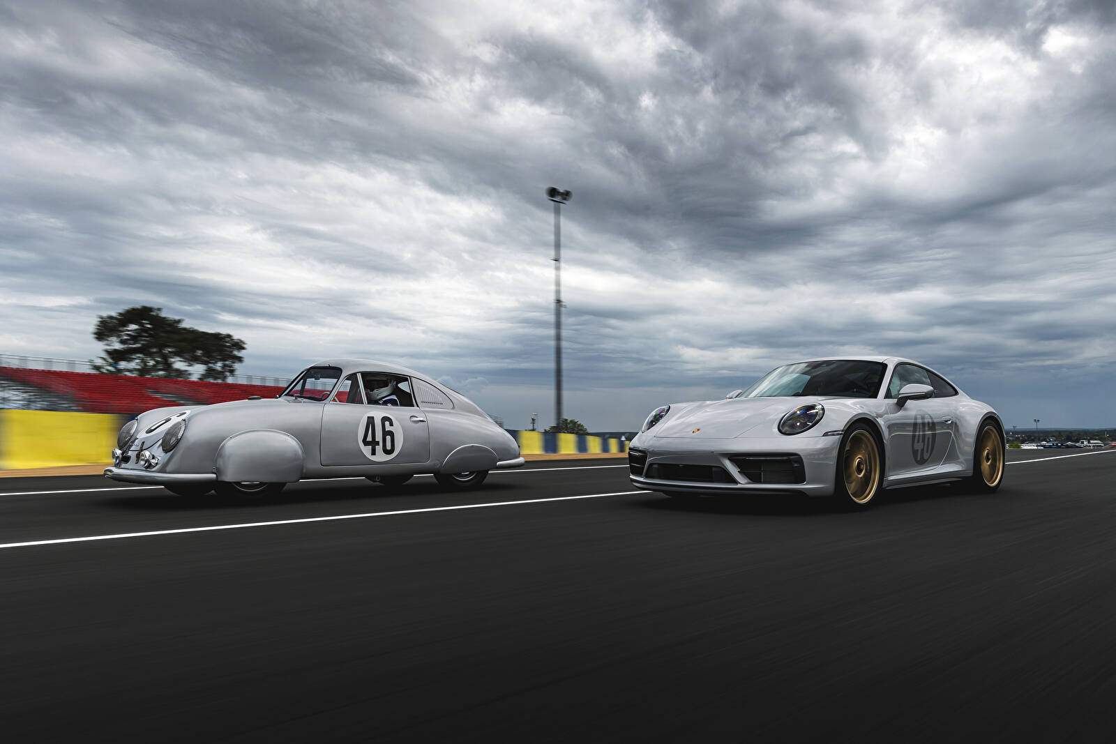 Porsche 911 Carrera GTS (992) « Le Mans Centenaire Edition » (2023),  ajouté par fox58