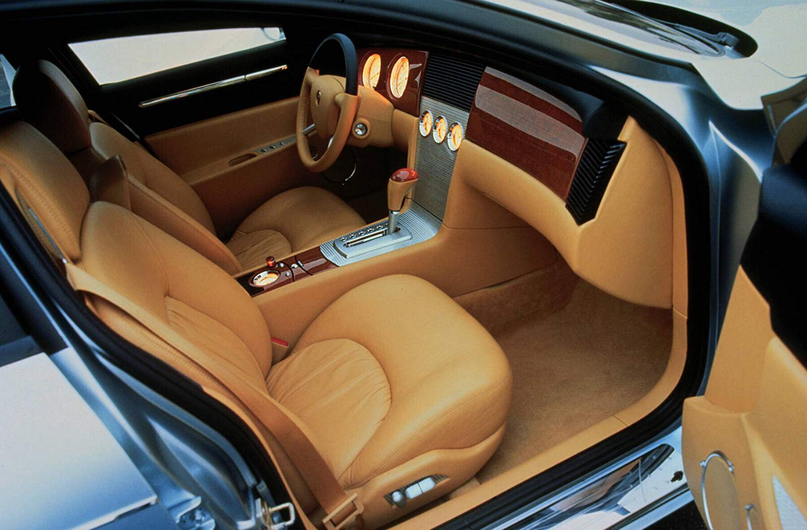 Chrysler Chronos Concept (1998),  ajouté par fox58