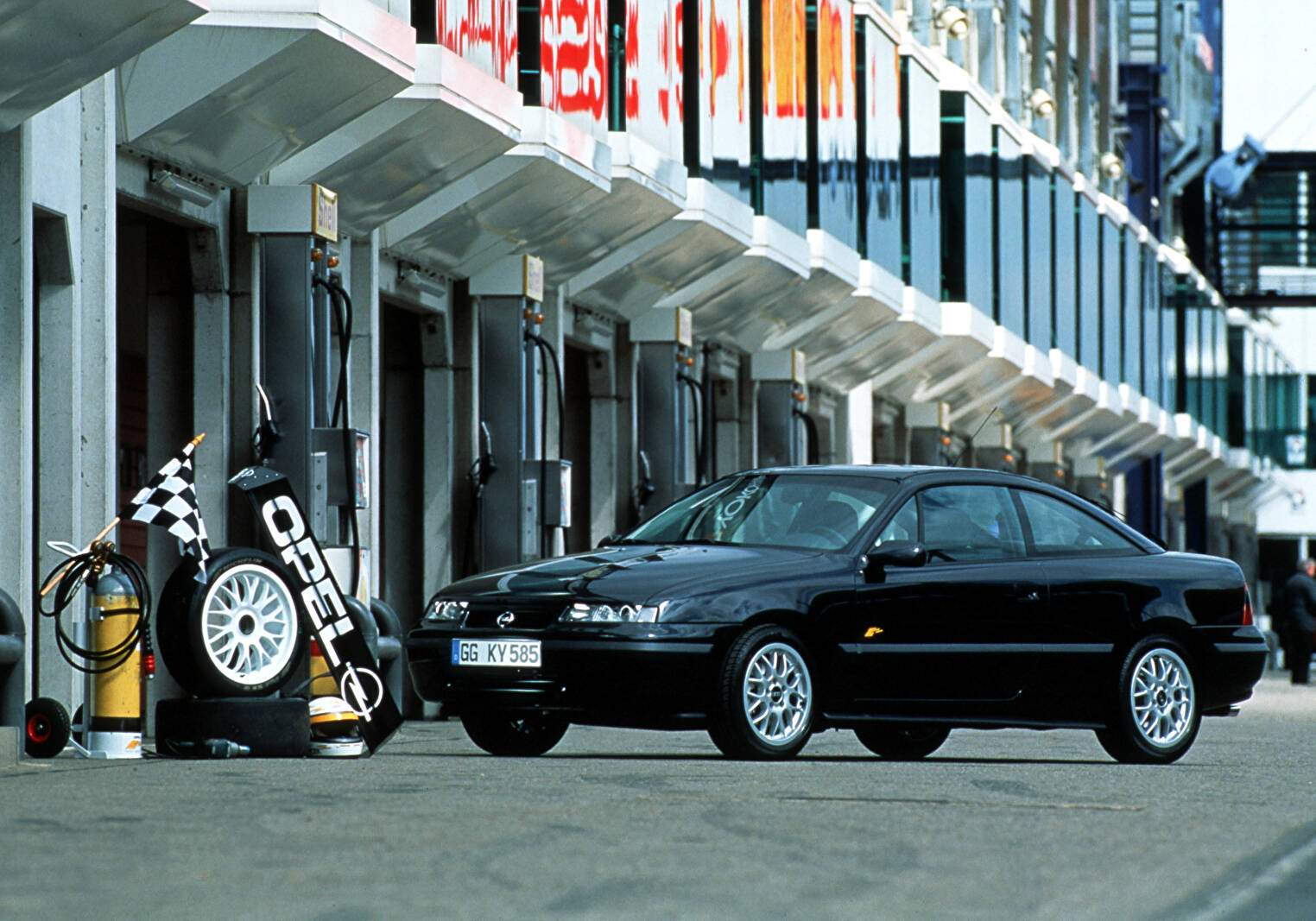 Opel Calibra 2.0i Turbo 4x4 « DTM Edition » (1995),  ajouté par fox58