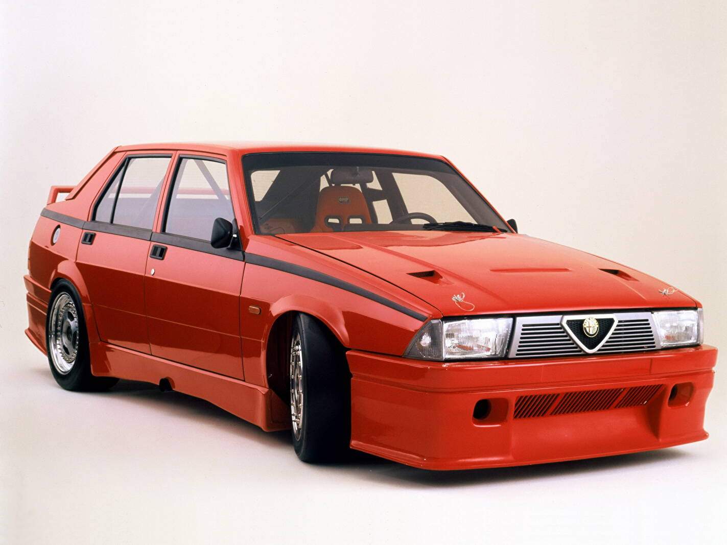 Alfa Romeo 75 Sports Prototype (1986),  ajouté par fox58
