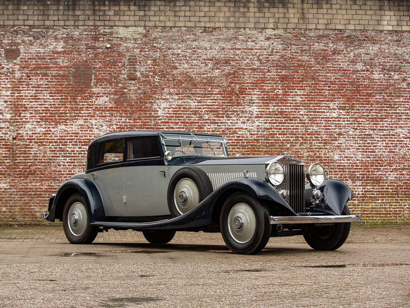 Rolls-Royce Phantom II Continental Berline Fernandez et Darrin (1933),  ajouté par fox58