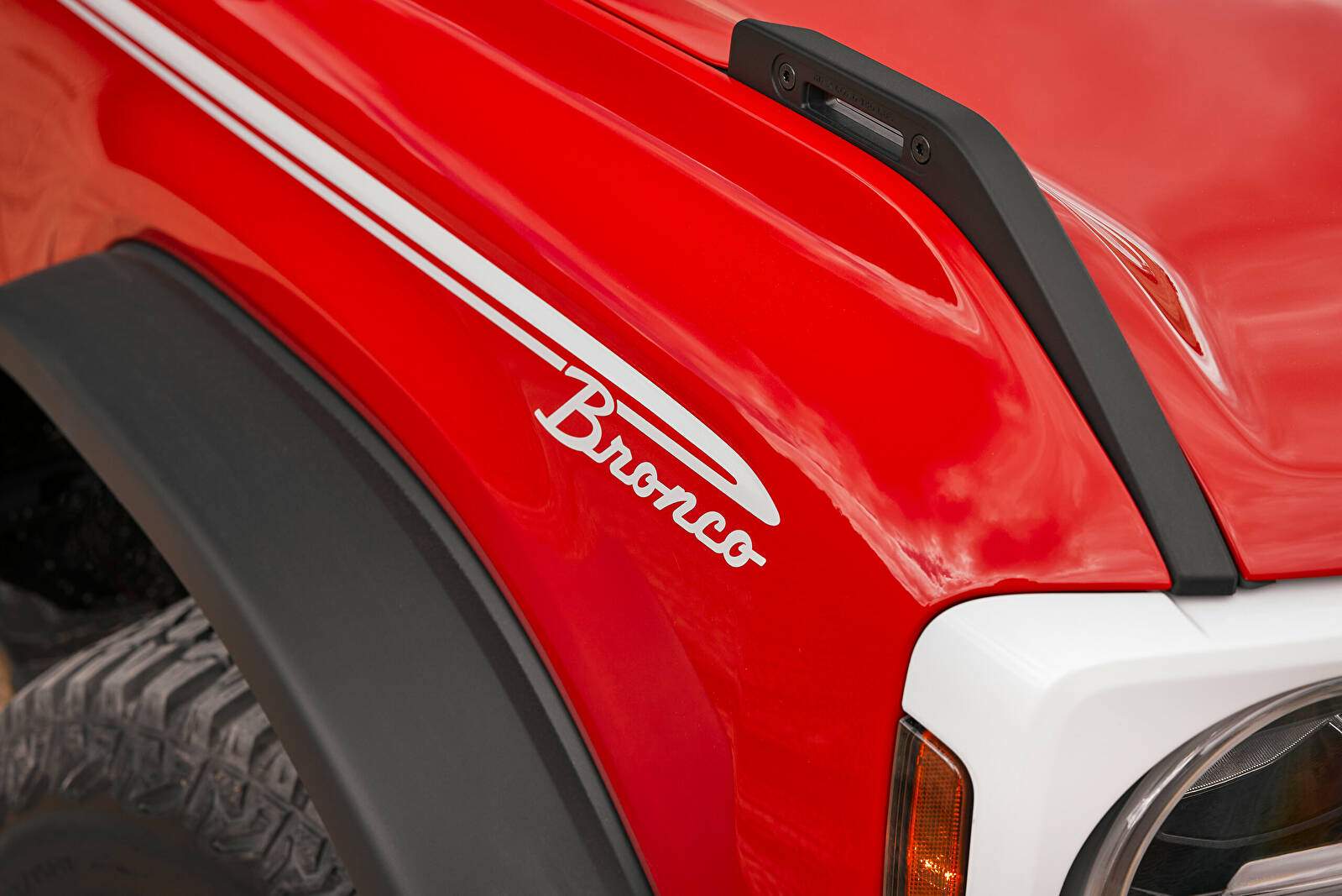 Ford Bronco VI 2.7 EcoBoost 335 (2-Door U725) « Heritage Edition » (2022-2023),  ajouté par fox58